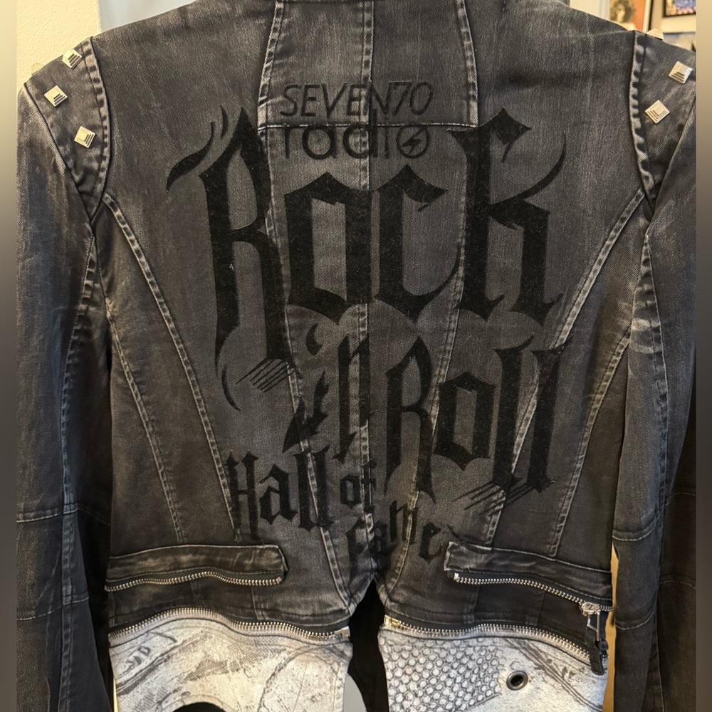 Seven7 Black Studded Denim/Jean Jacket - Picture 5 of 5